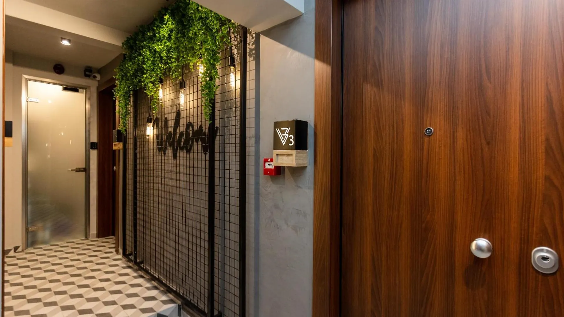 Valaoritou 3 Luxury Rooms سالونيك شقة